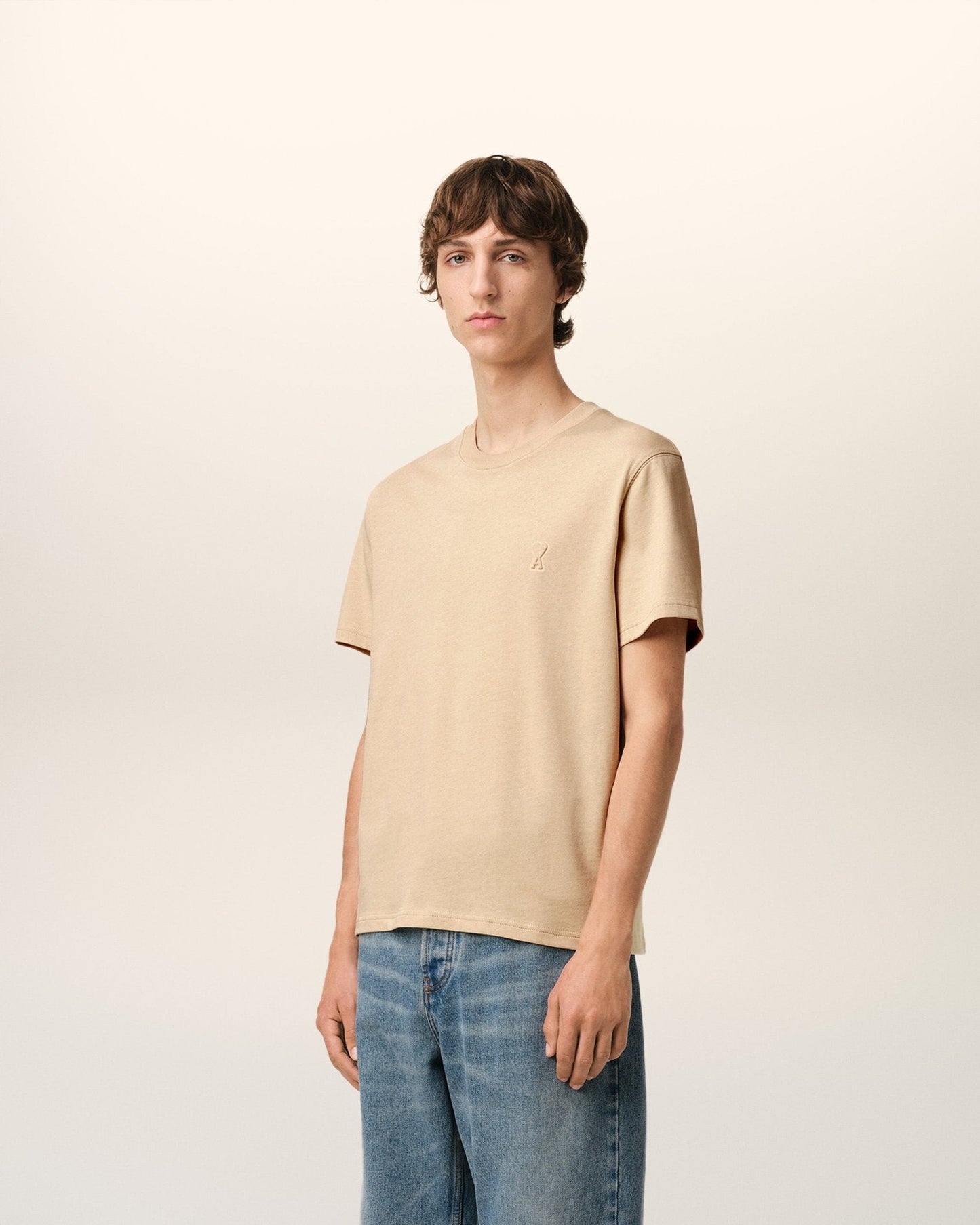 AMI PARIS - T-SHIRT BAWEŁNIANY AMI DE COEUR Beżowy