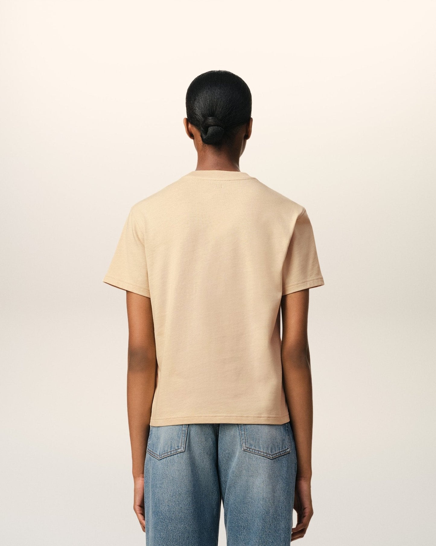 AMI PARIS - T-SHIRT BAWEŁNIANY AMI DE COEUR Beżowy