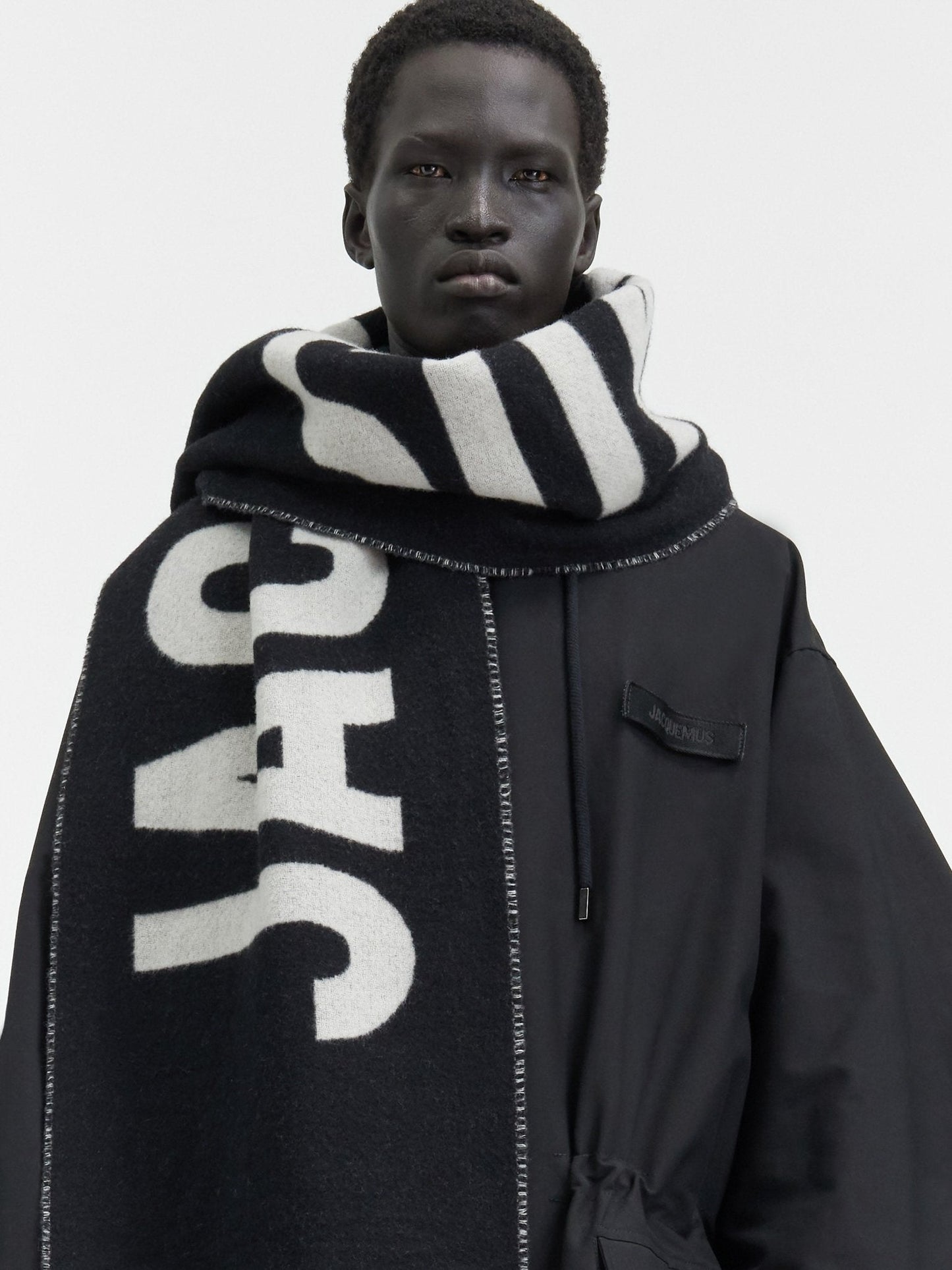 JACQUEMUS - L'écharpe Jacquemus Black